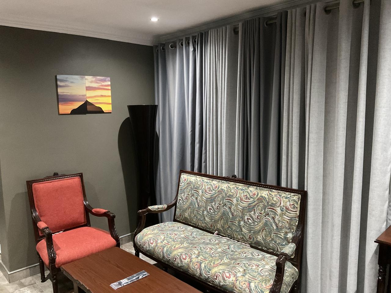 Apartment gallery image 5